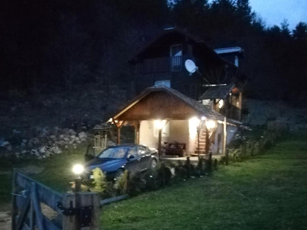 Vikendica Moonlight Villa Zaovine ภายนอก รูปภาพ