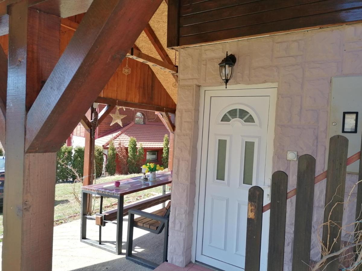 Vikendica Moonlight Villa Zaovine ภายนอก รูปภาพ
